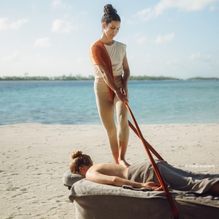 Massage Sarga Bodywork avec les pieds à Confignon, Genève